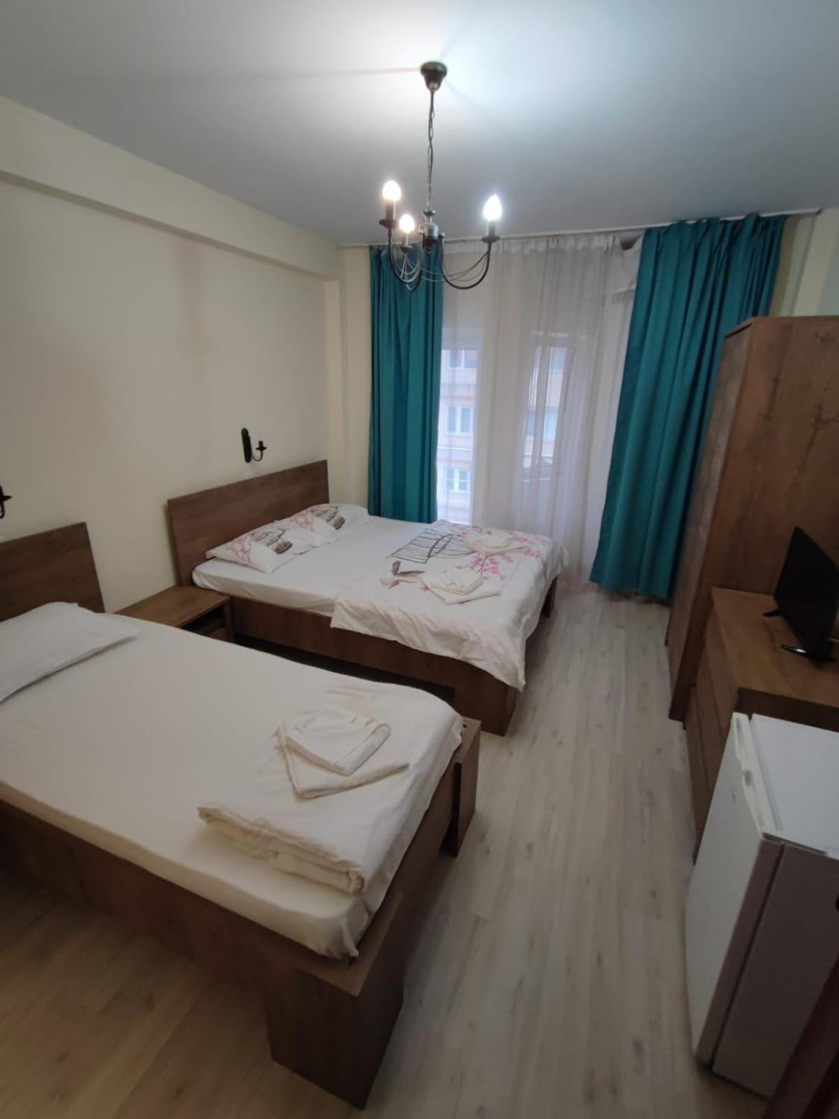 Pensiunea Paradis Baile Herculane Băile Herculane Exterior foto